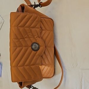 Wanderers leather bag in camel